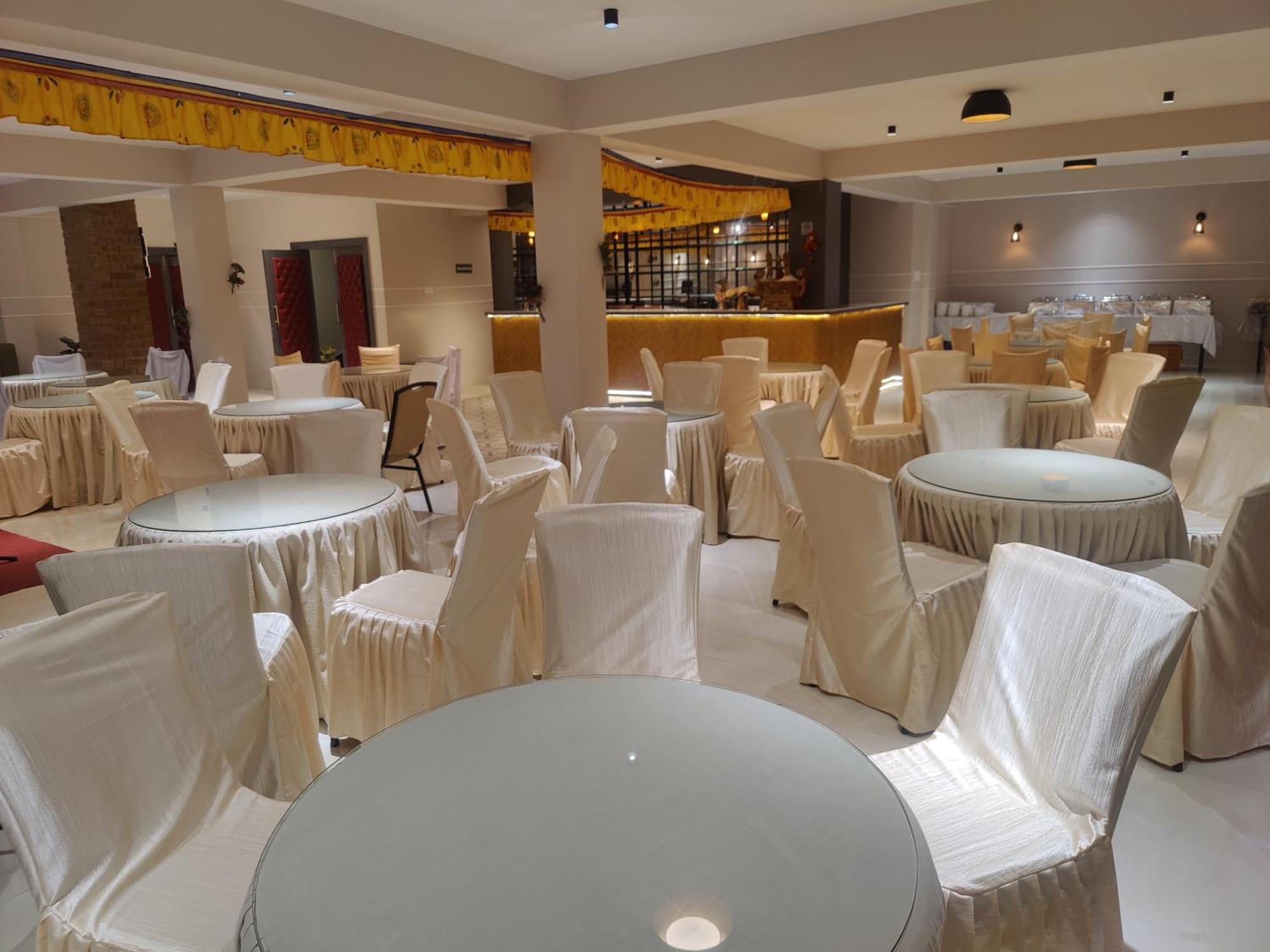 Maplewood Hotel & Spa Gangtok Esterno foto