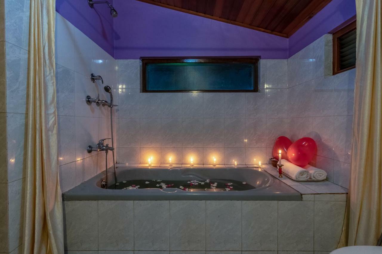 Maplewood Hotel & Spa Gangtok Esterno foto